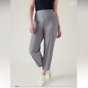 Athleta Light Gray Stellar Wide Crop size 0